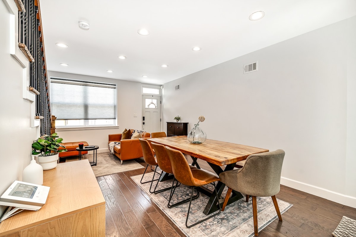 Homey and Modern Fishtown Abode - 5Beds/2Baths