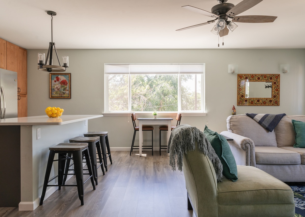 Downtown GJ Charmer | Sleeps 4