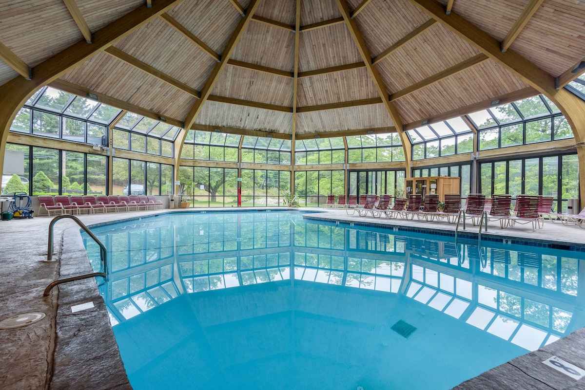 Camelback | Indoor Pool & Hot Tub