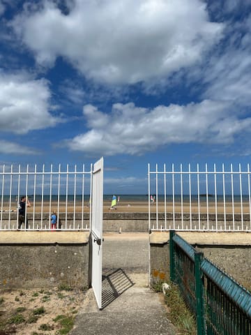 Saint-Côme-de-Fresné的民宿