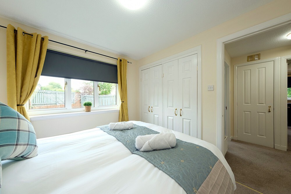 Pure Apartments Fife - Commuter- Dunfermline South