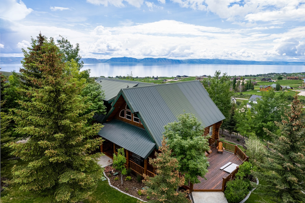 贝尔湖（ Bear Lake ）美丽小木屋