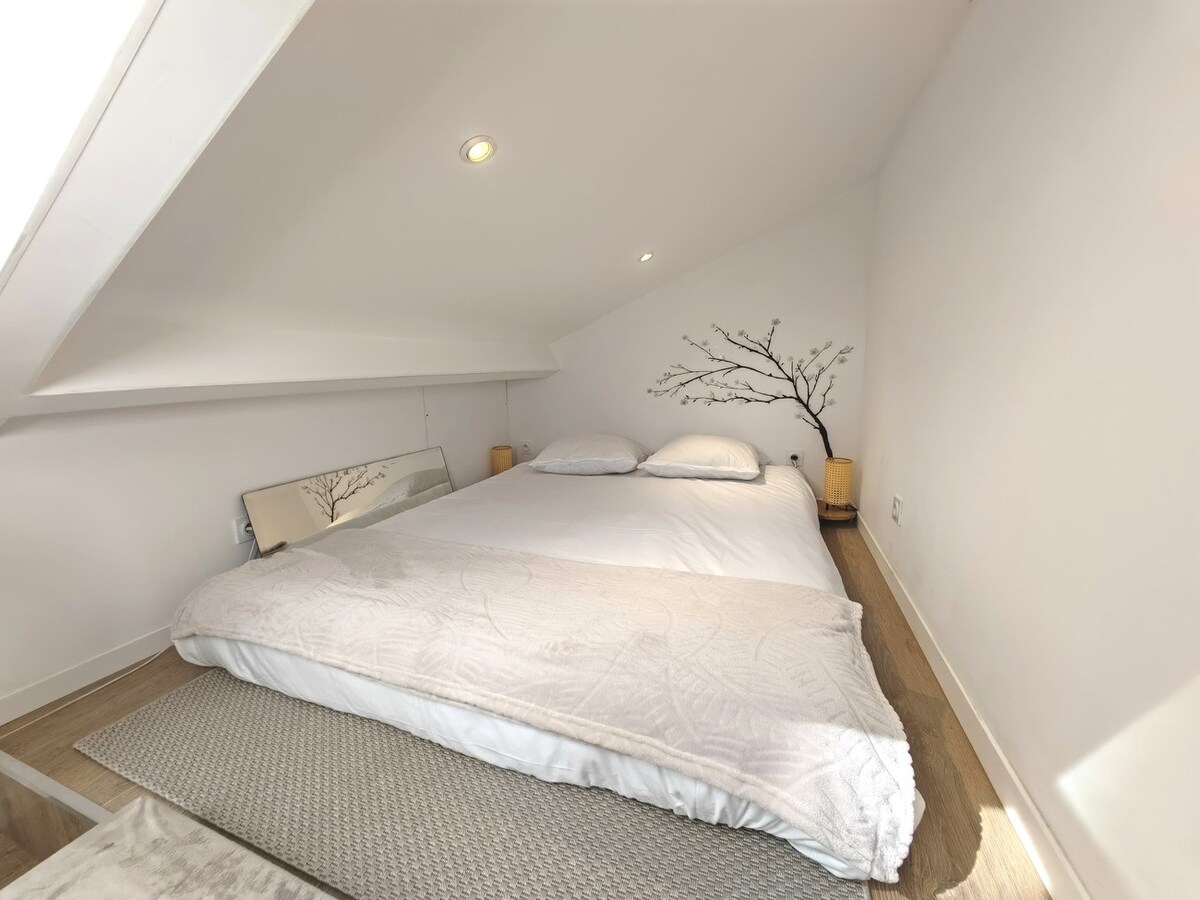 Loft Duplex à 2 min de Paris-Parking privé gratuit