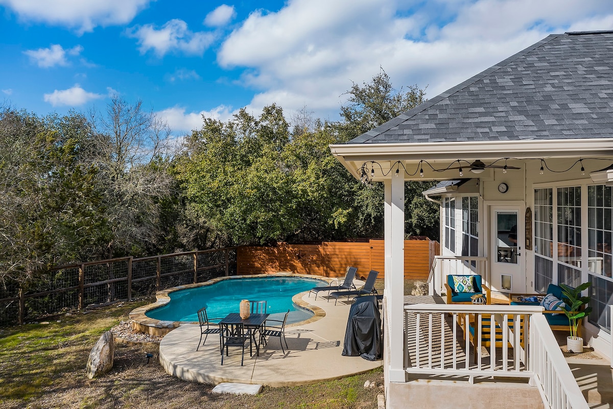 NEW Austin Hill Country - pool, fire pit, 4 bdrm