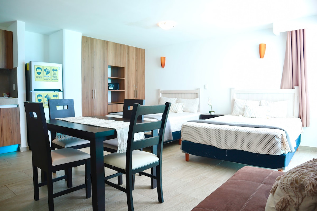 Amazing ocean view suite for 4, hotel amenities