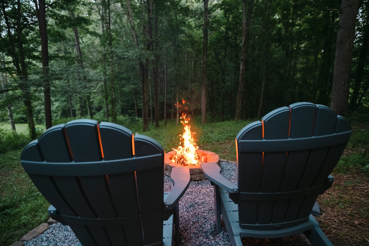 Zenith | Scandi-Boho Hot Tub, Fire Pit, 10 to DT