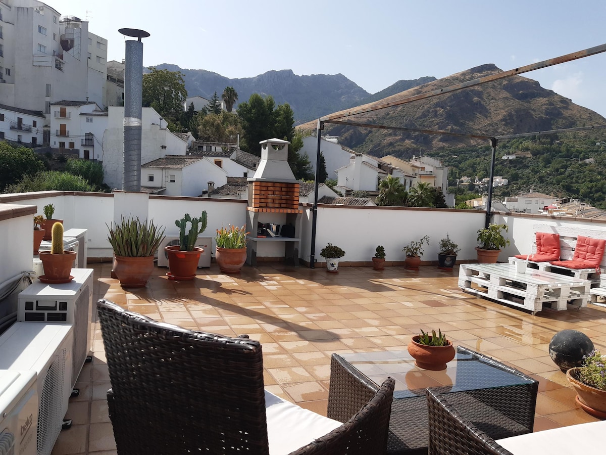 Casa con terraza en Cazorla.