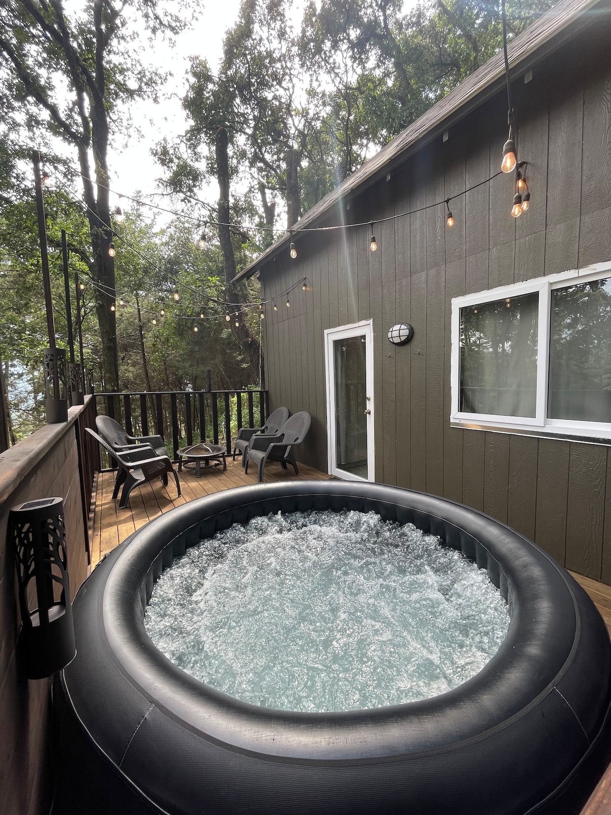 Cabaña con Jacuzzi Privado cerca de Antigua.