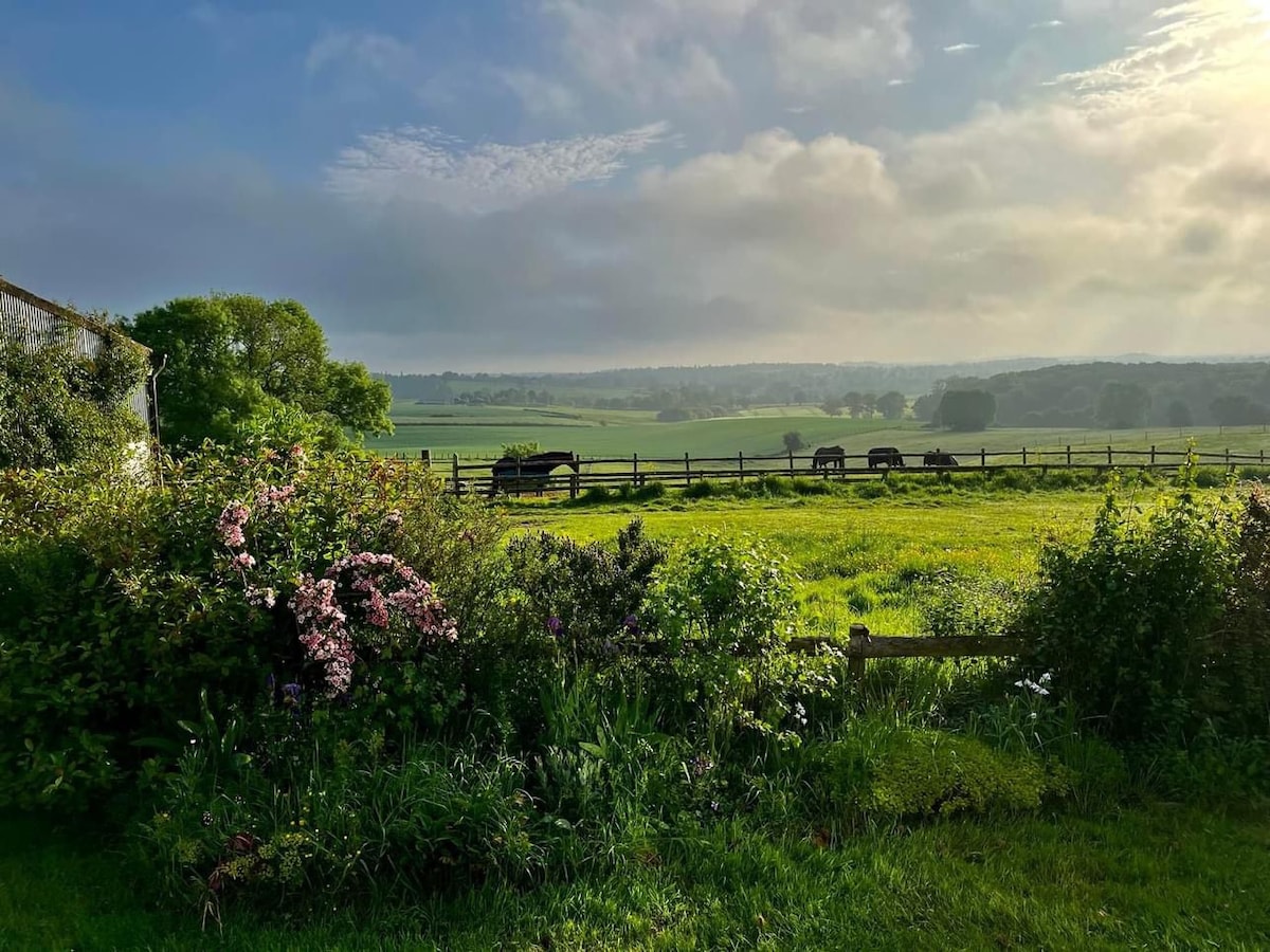 Idyllic & charming rural farm with private rooms