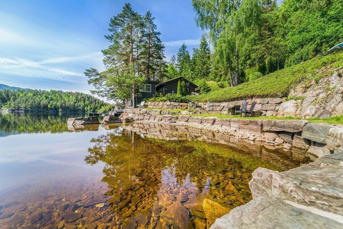 Hytte i Seljord med badestrand