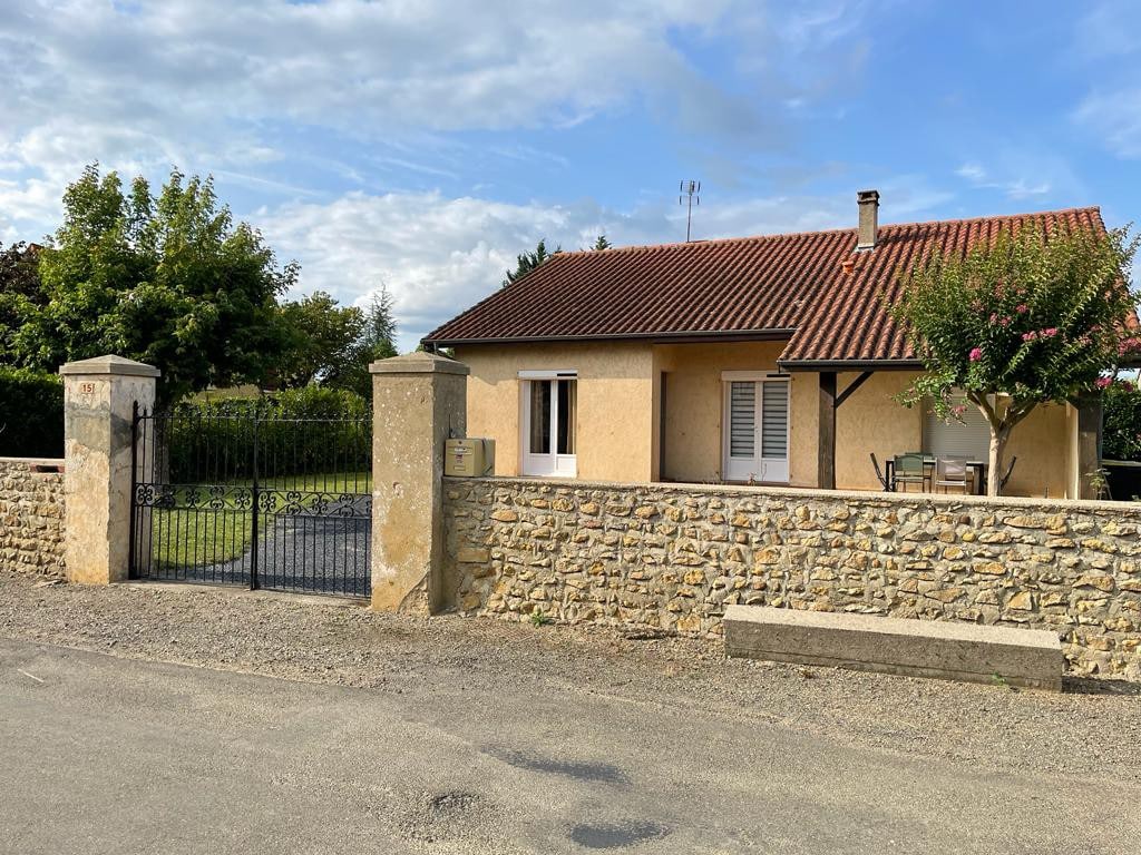 Maison de village avec piscine