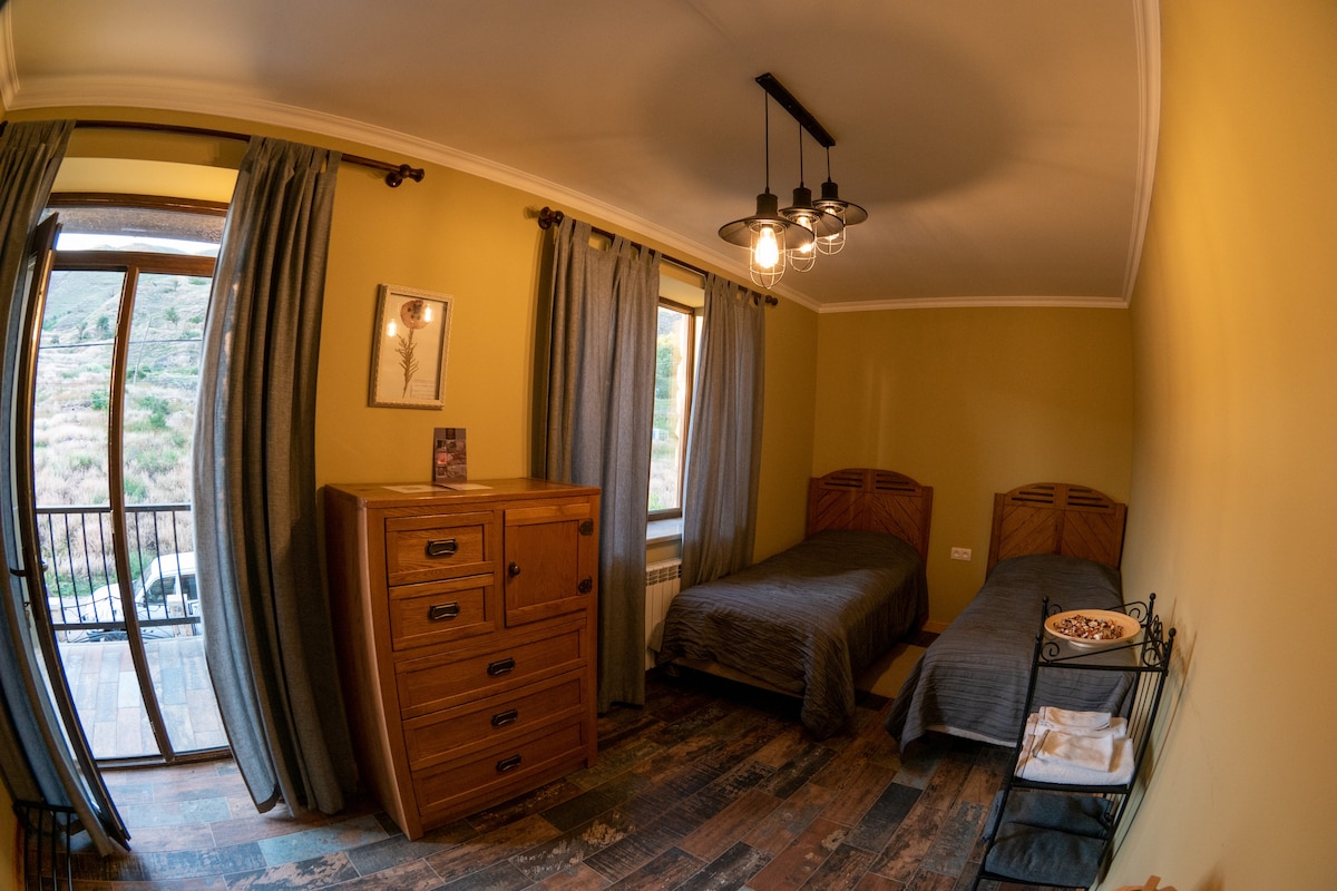 Twin room with Mountain View at Gnishik EcoLodge