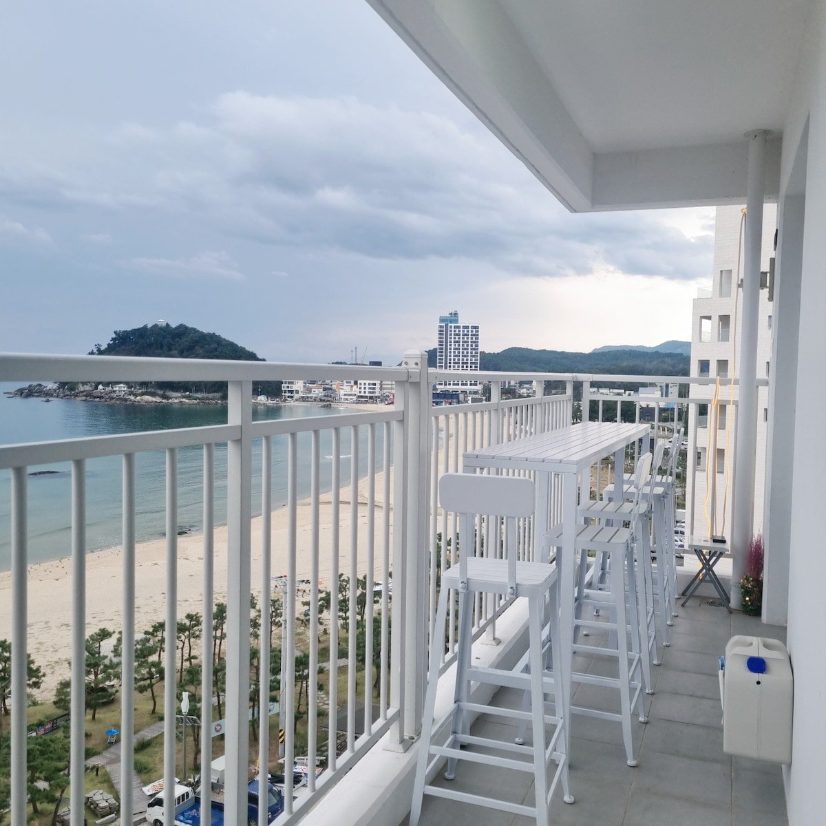 Yangyang Ocean Stay Healing 2张双人床2张沙发床1张梦幻海景/日出城寺/Jukdo海滩/居民海滩/冲浪Seongji