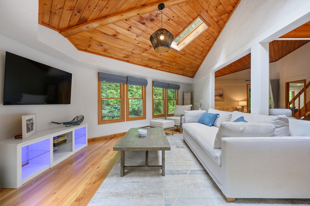 Cozy New Seabury Home With Private Pool