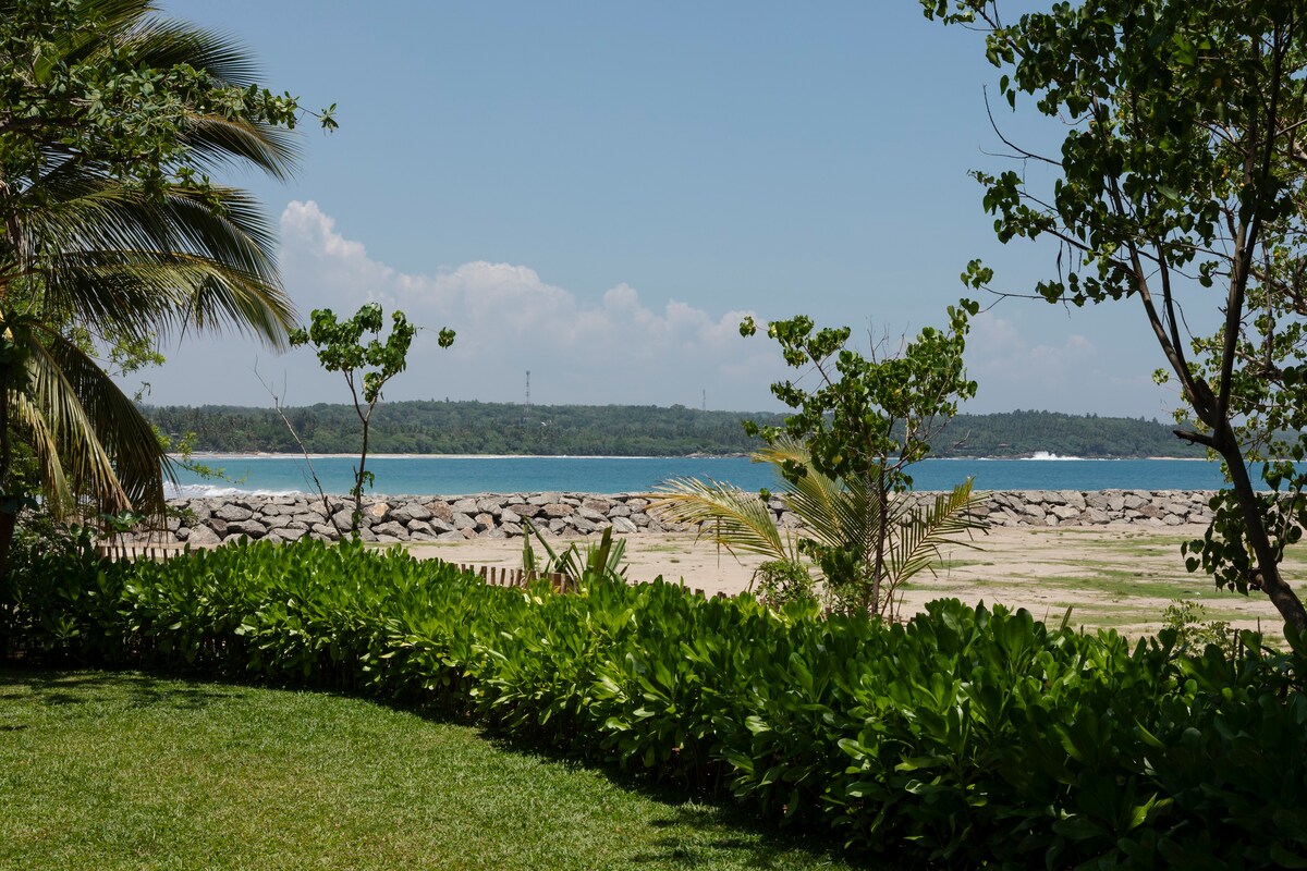 M-Beach House, Bay Front Villa