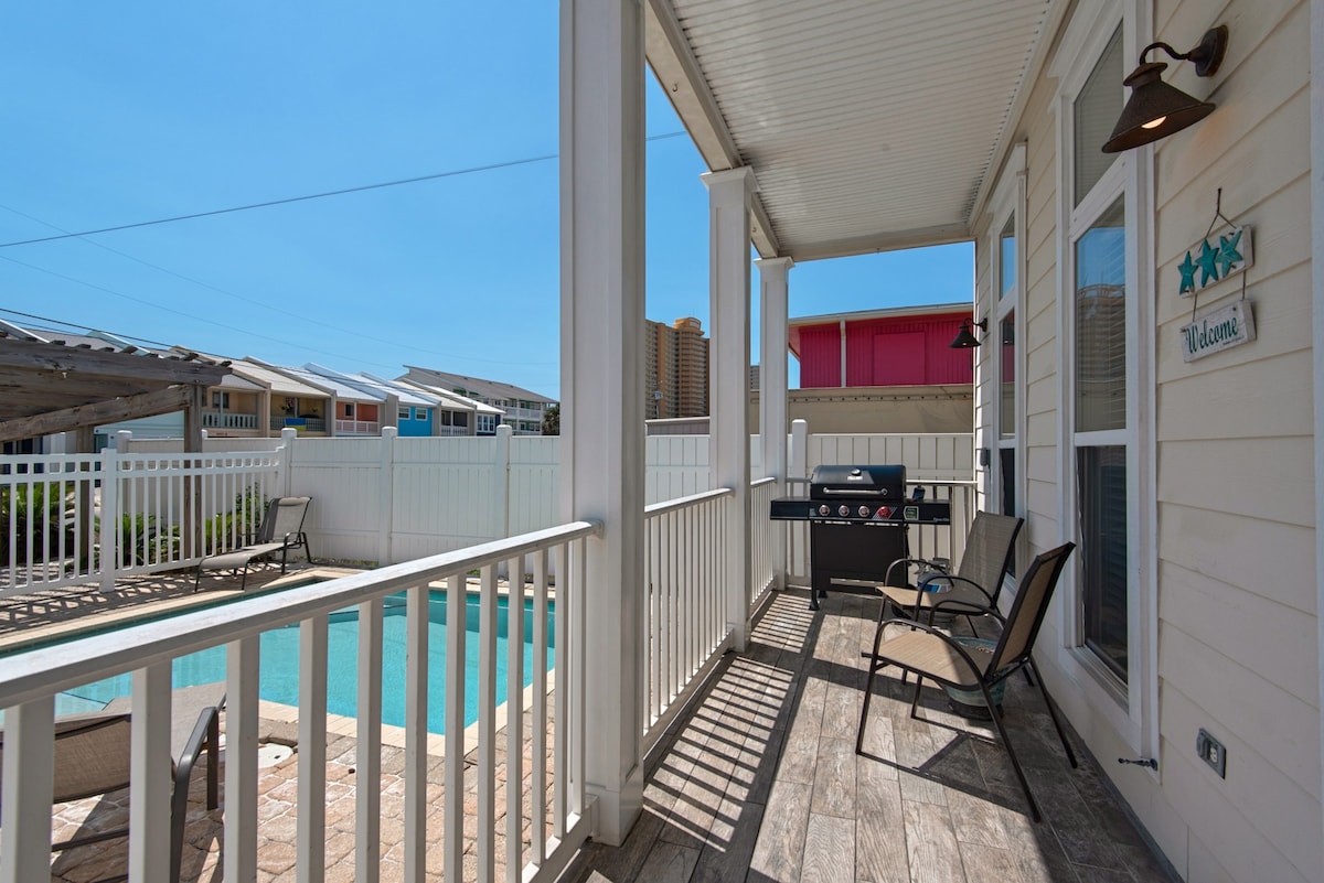 Coconut Grove Beach House, Heated Pool