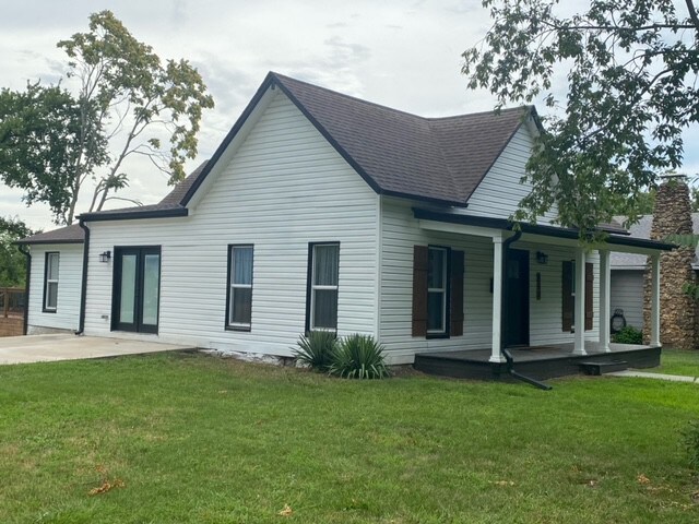 Cozy Home in DTWN Lee's Summit