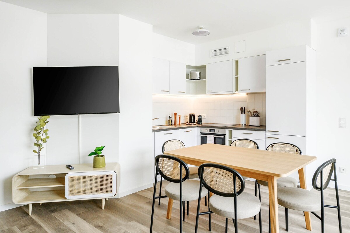 limehome Budapest|2BR Penthouse