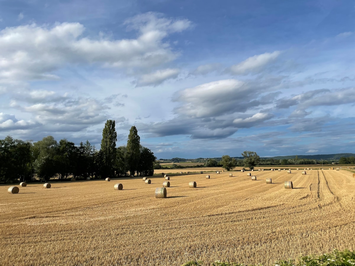 2 pièces dans un corps de ferme