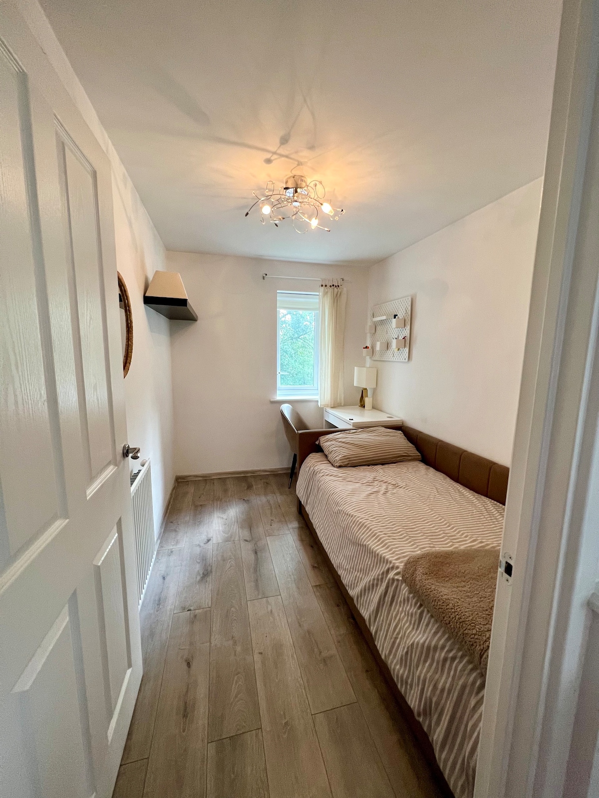 Cozy Bedroom in Coventry