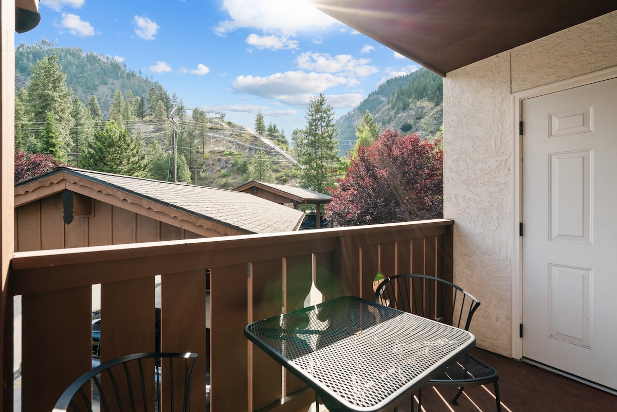 Café Condo Mountain Escape - Heated Pool/HotTub