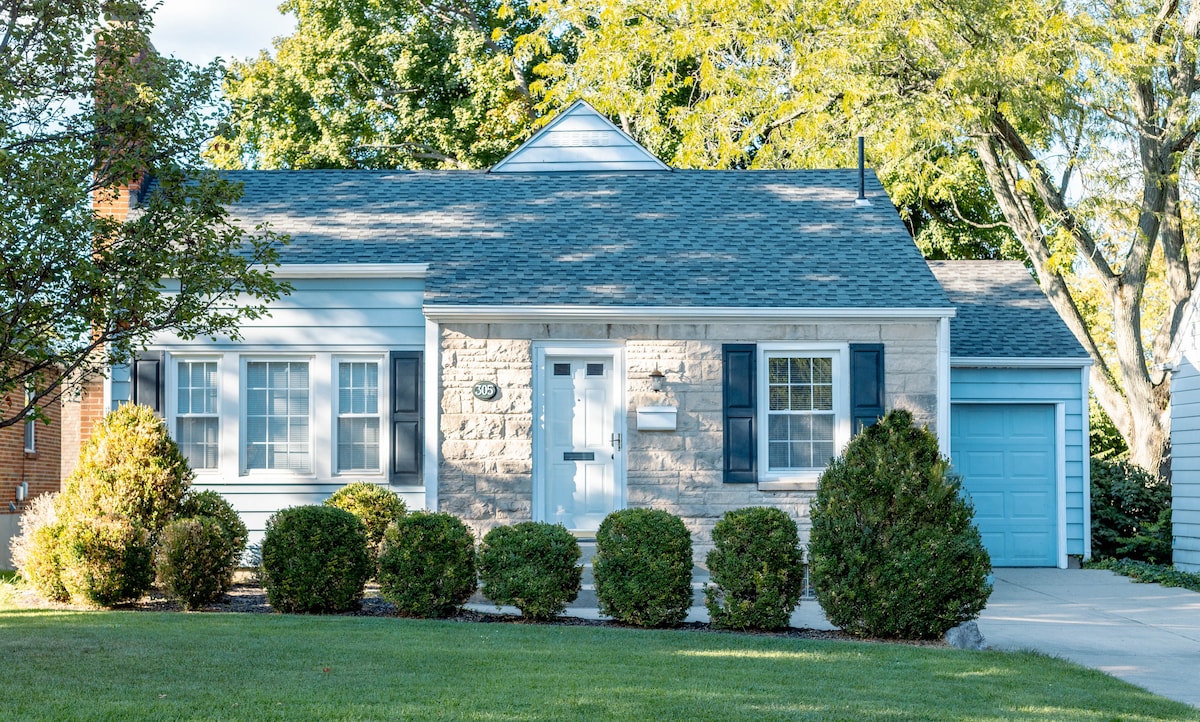 Book Lover's Bungalow