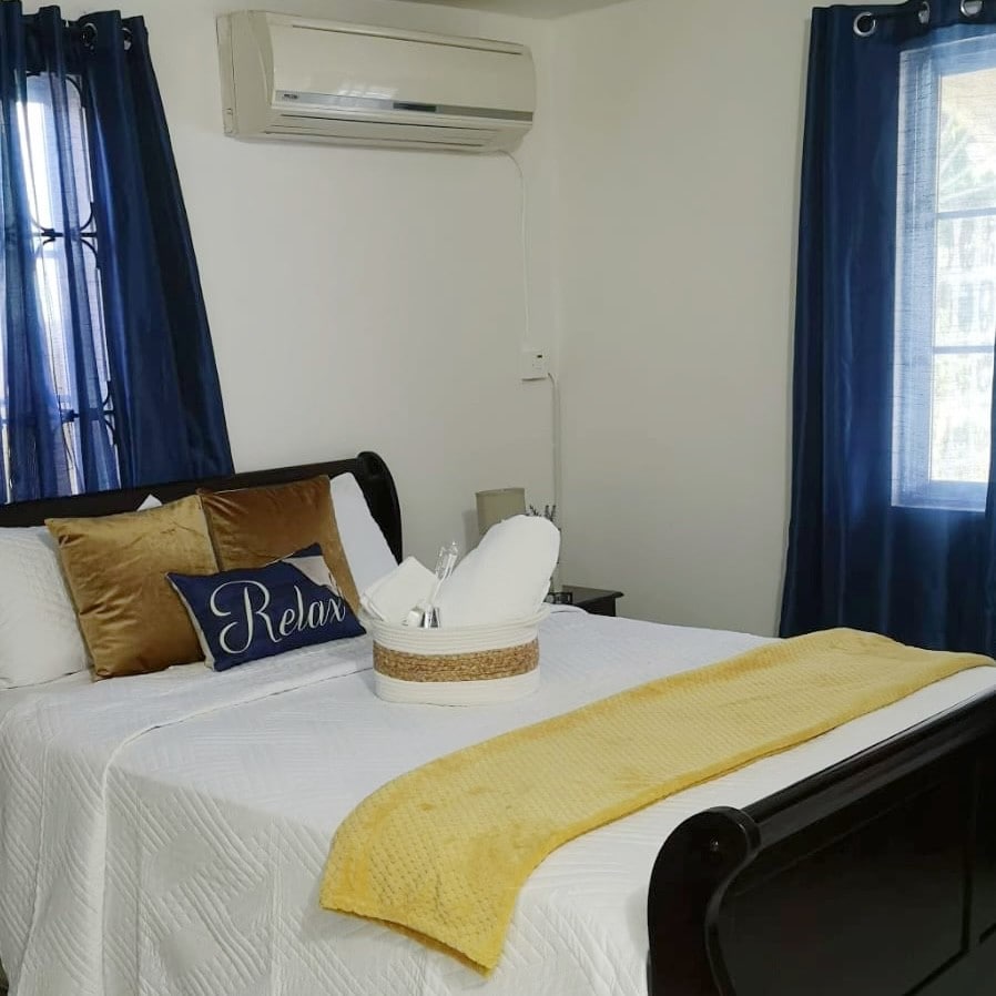 The Sunshine Cottage - Portmore