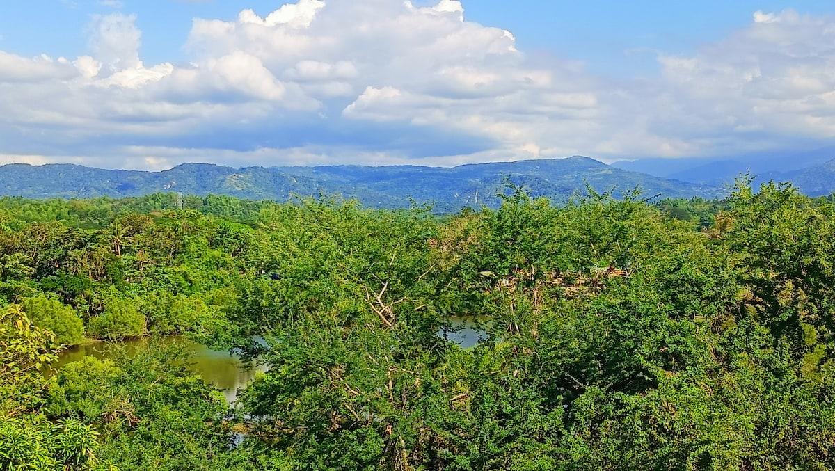 Beach, Mountain view, Pool, Parking, Breakfast