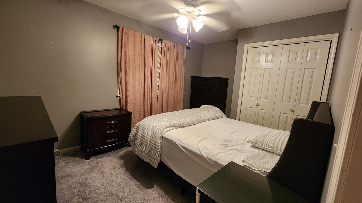 Cozy one bedroom for Travel Prof