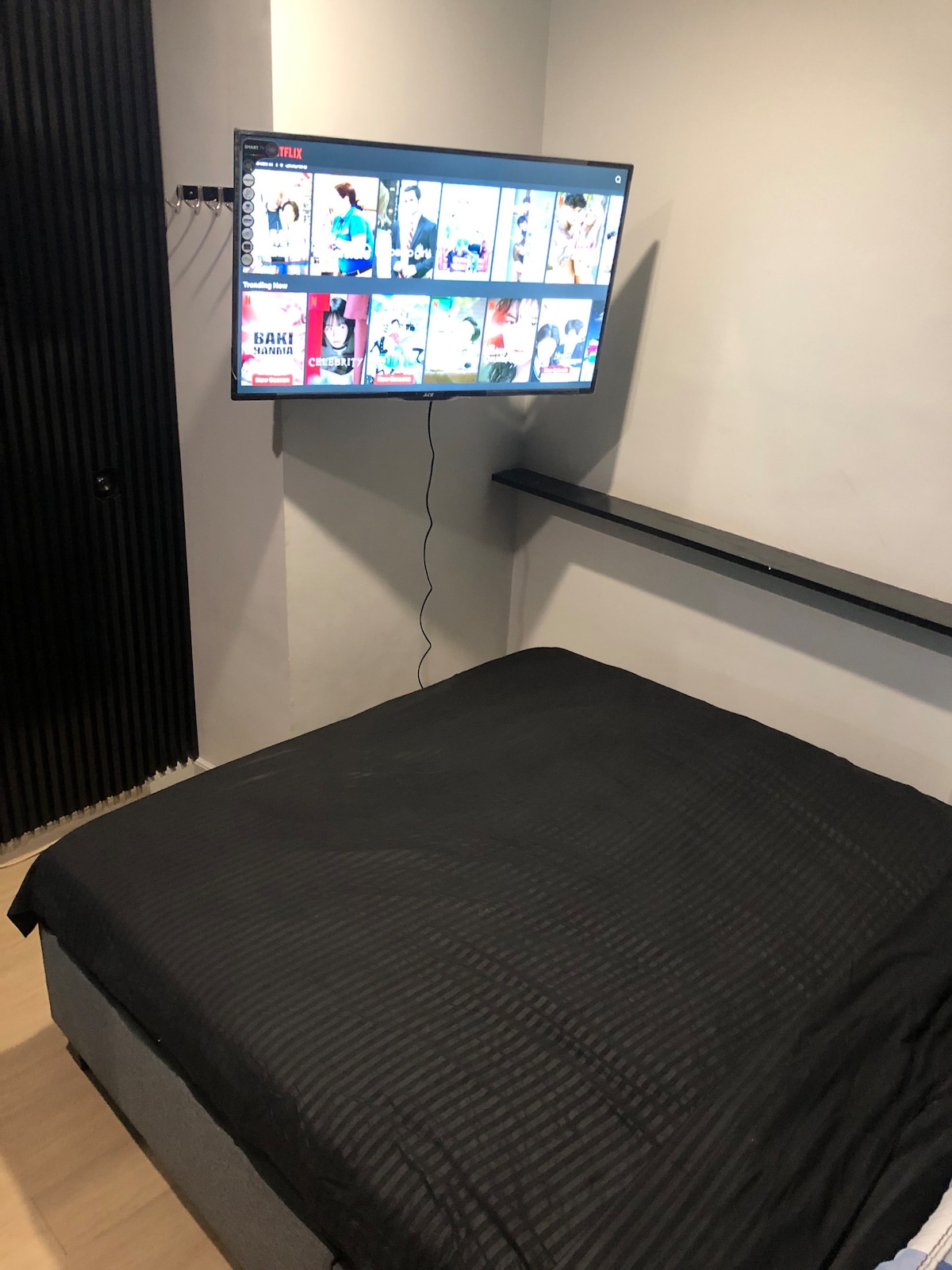 Cozy Room, Netflix, Wi-Fi, Study Space & Bathtub