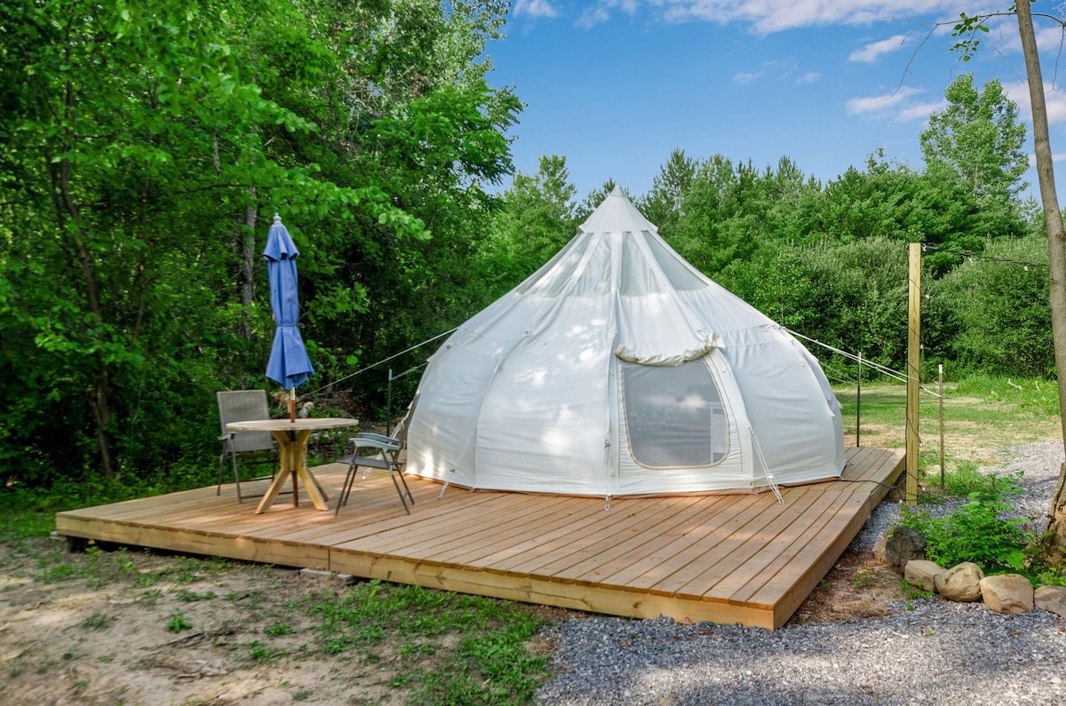 Rustic Escape Glamping Site