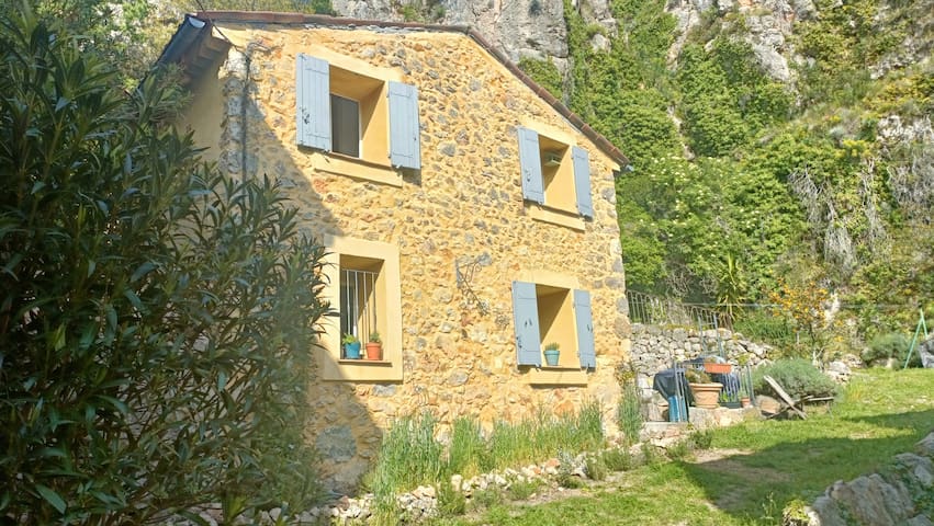 Châteaudouble的民宿