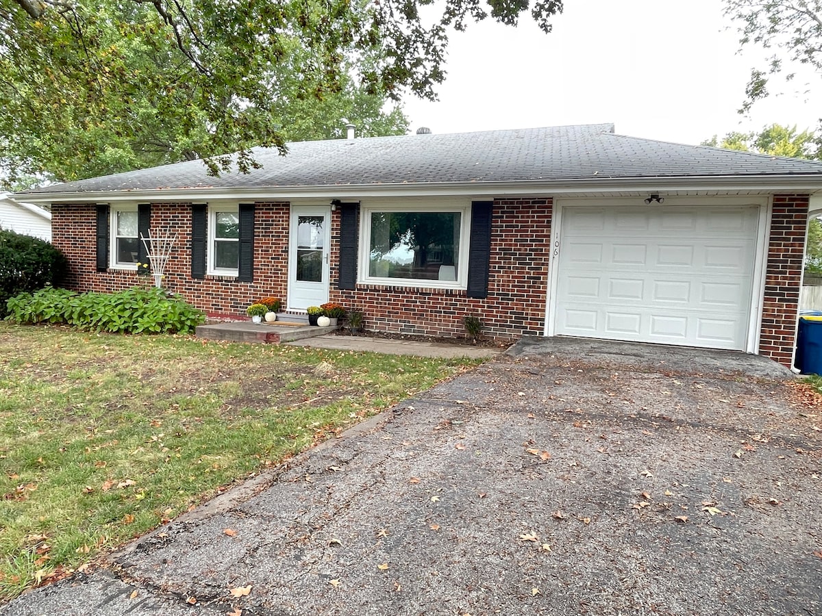 Charming ranch on quiet street