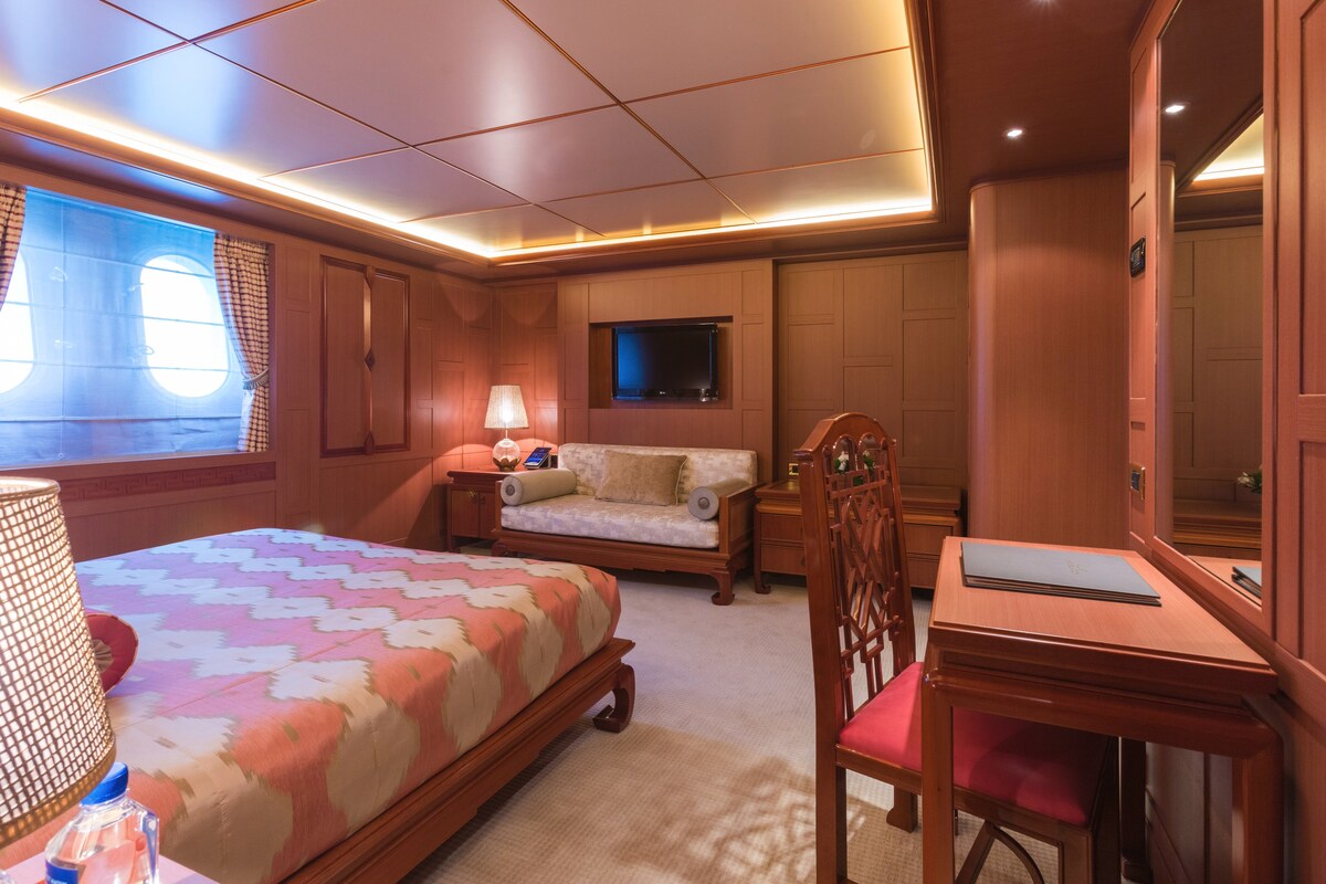 King Room on 214 ft Super Yacht