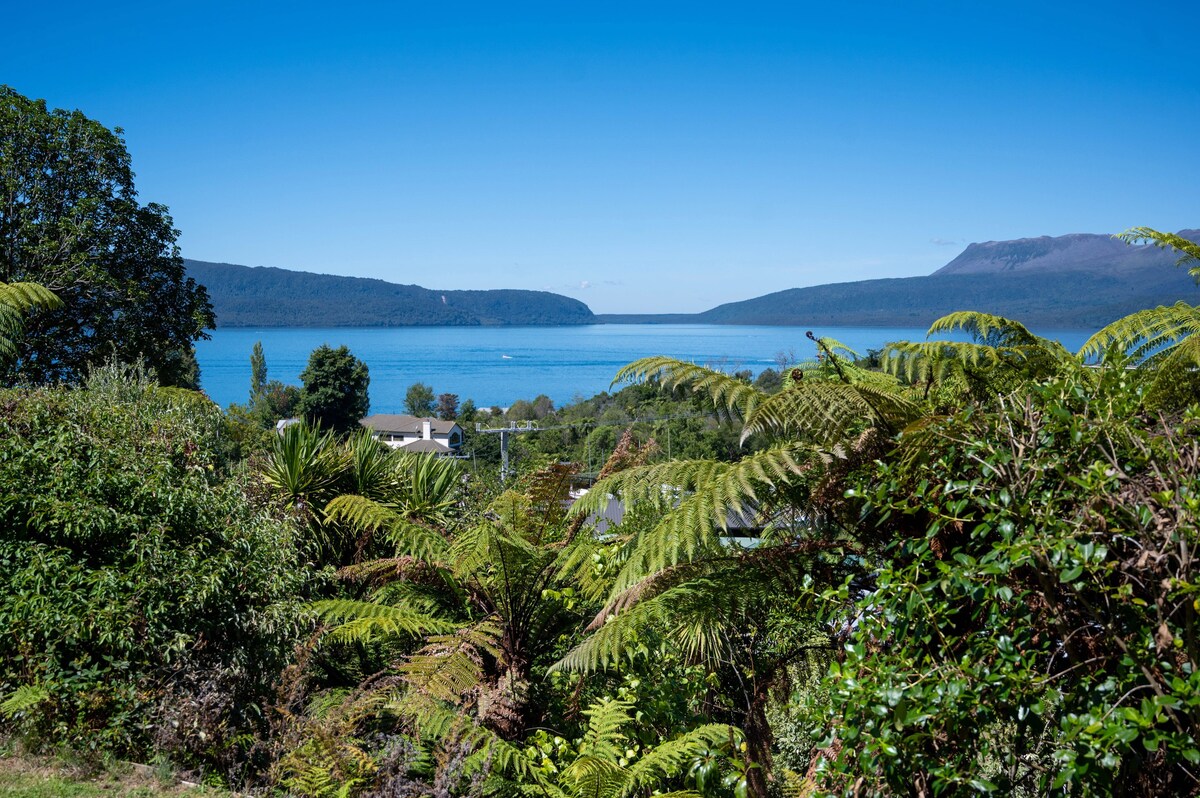 Boatshed Bay Retreat