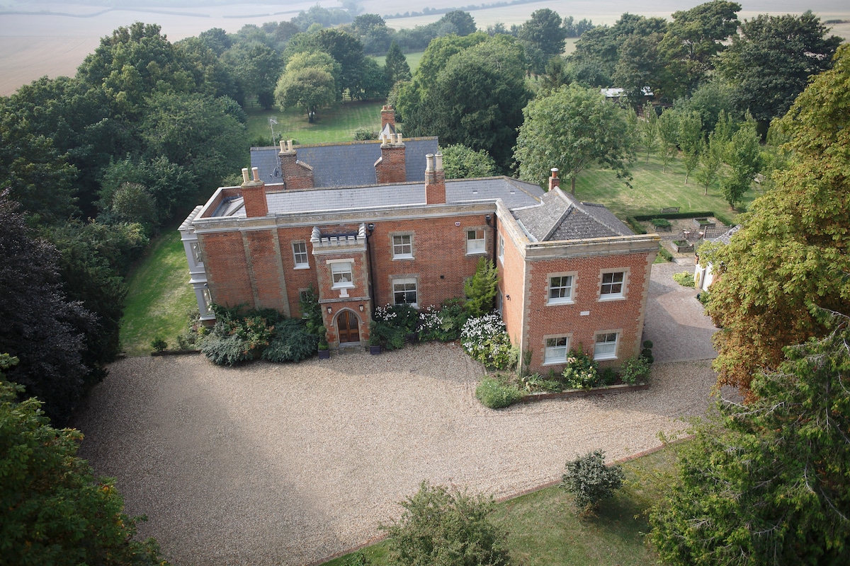 The Studio at Pirton Court