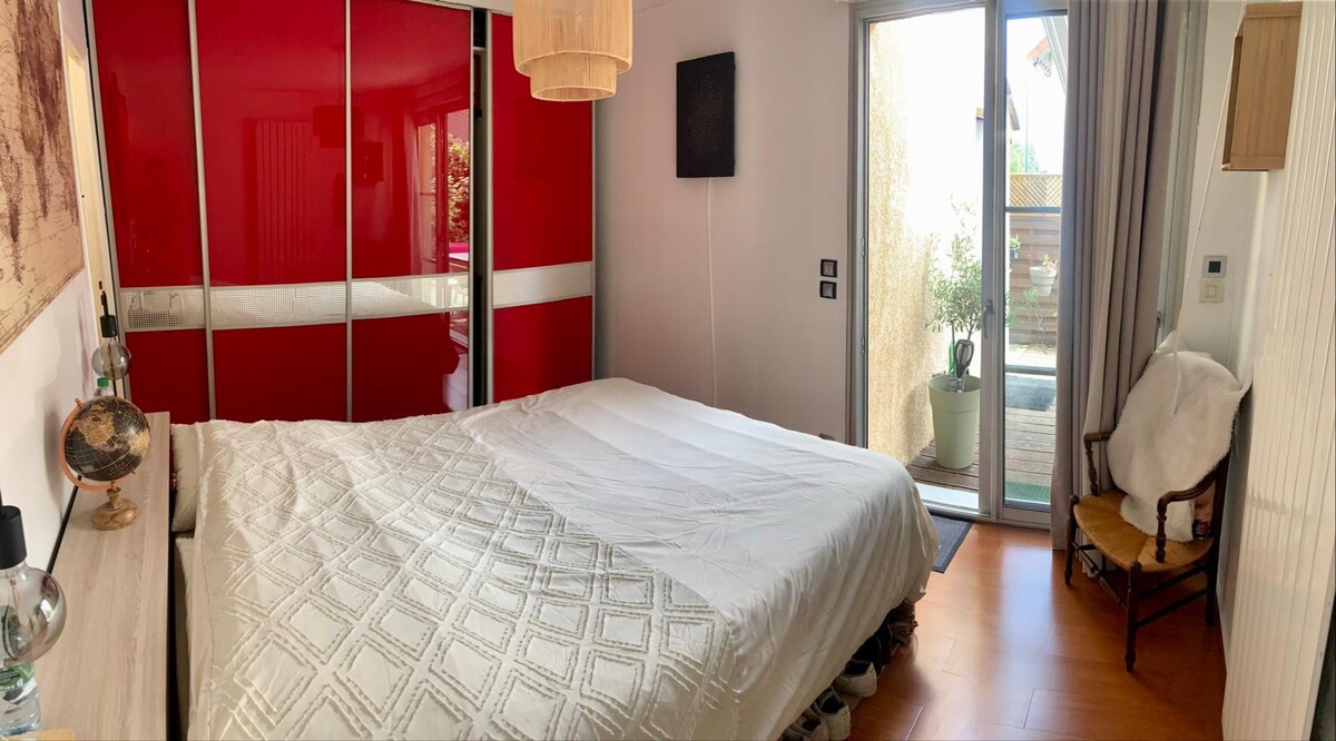 Chambre salle de bain privée à 20 minutes de Paris