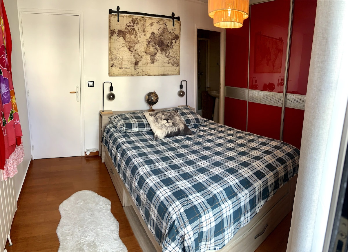 Chambre salle de bain privée à 20 minutes de Paris