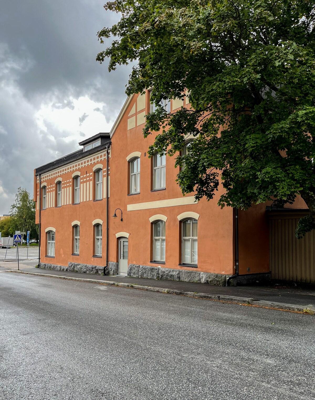 位于Jakobstad市中心的单间公寓