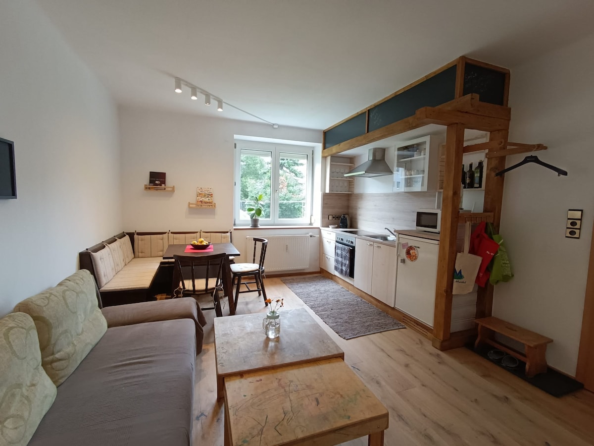 Gemütliche Wohnung | 2,5 Zimmer und 5 Betten