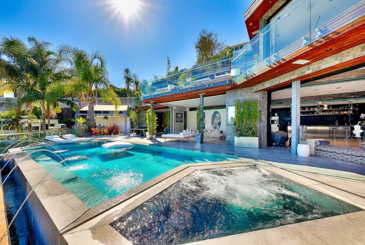 The Hollywood Hills Oasis