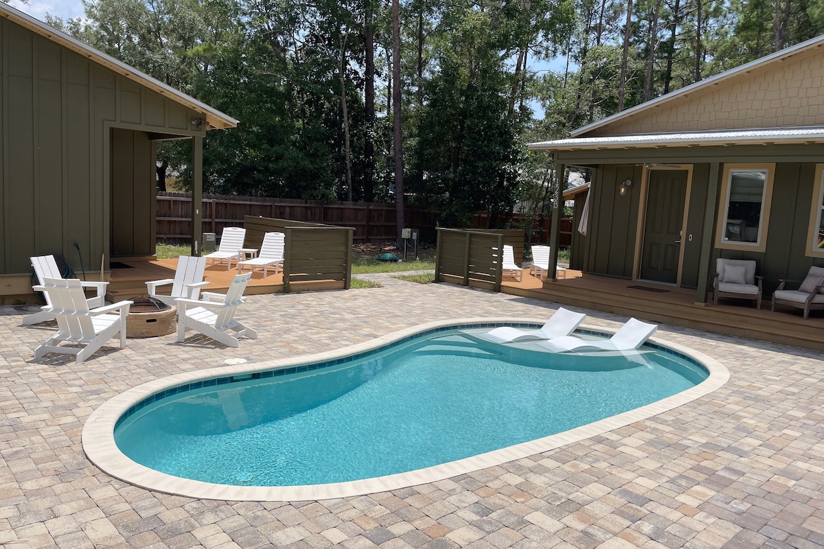 *NEW* Compound w/Private Pool, Close to Everything
