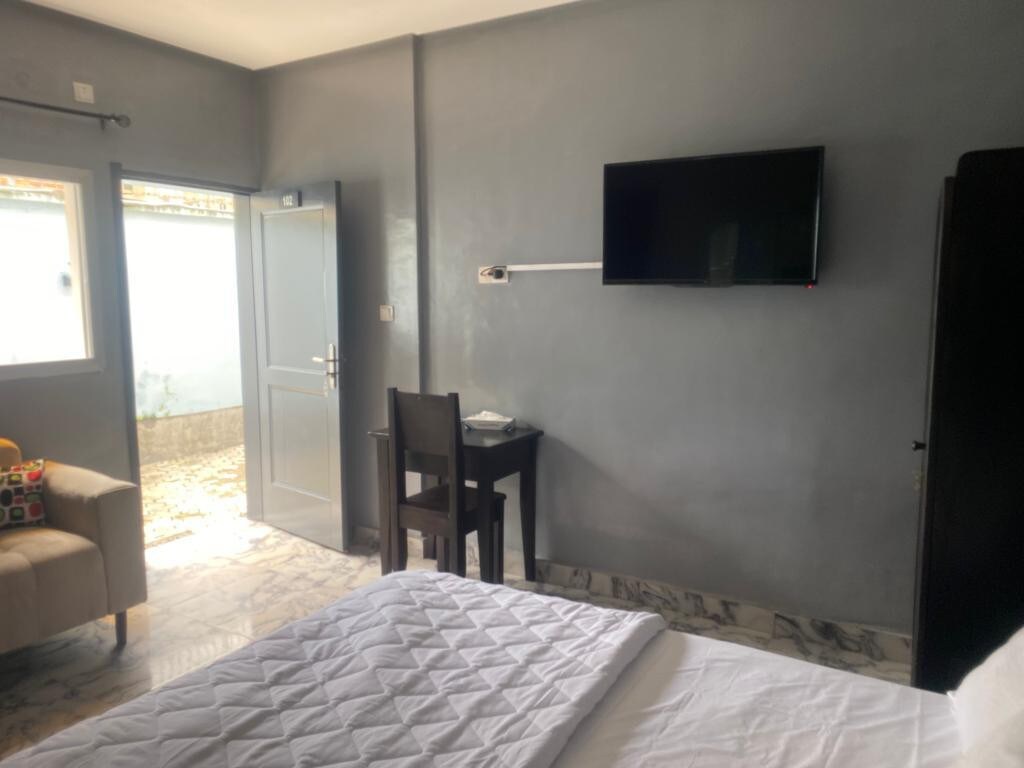 VIP Chambre Meublee / GuestHouse Douala