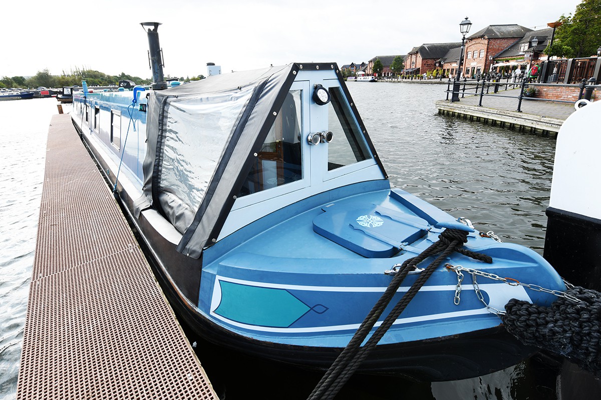 Luxury Narrow Boat Staycation