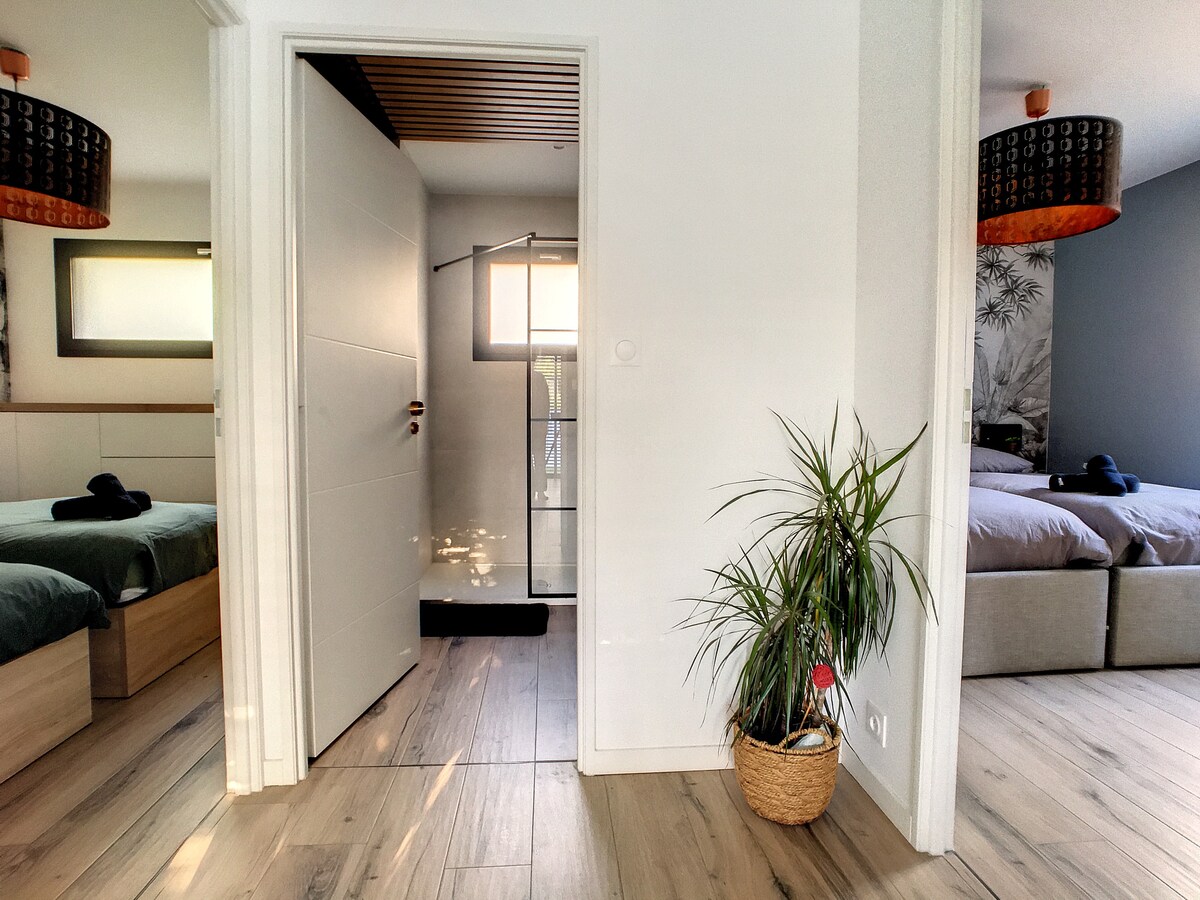现代化房源2间卧室，最多可入住6张床