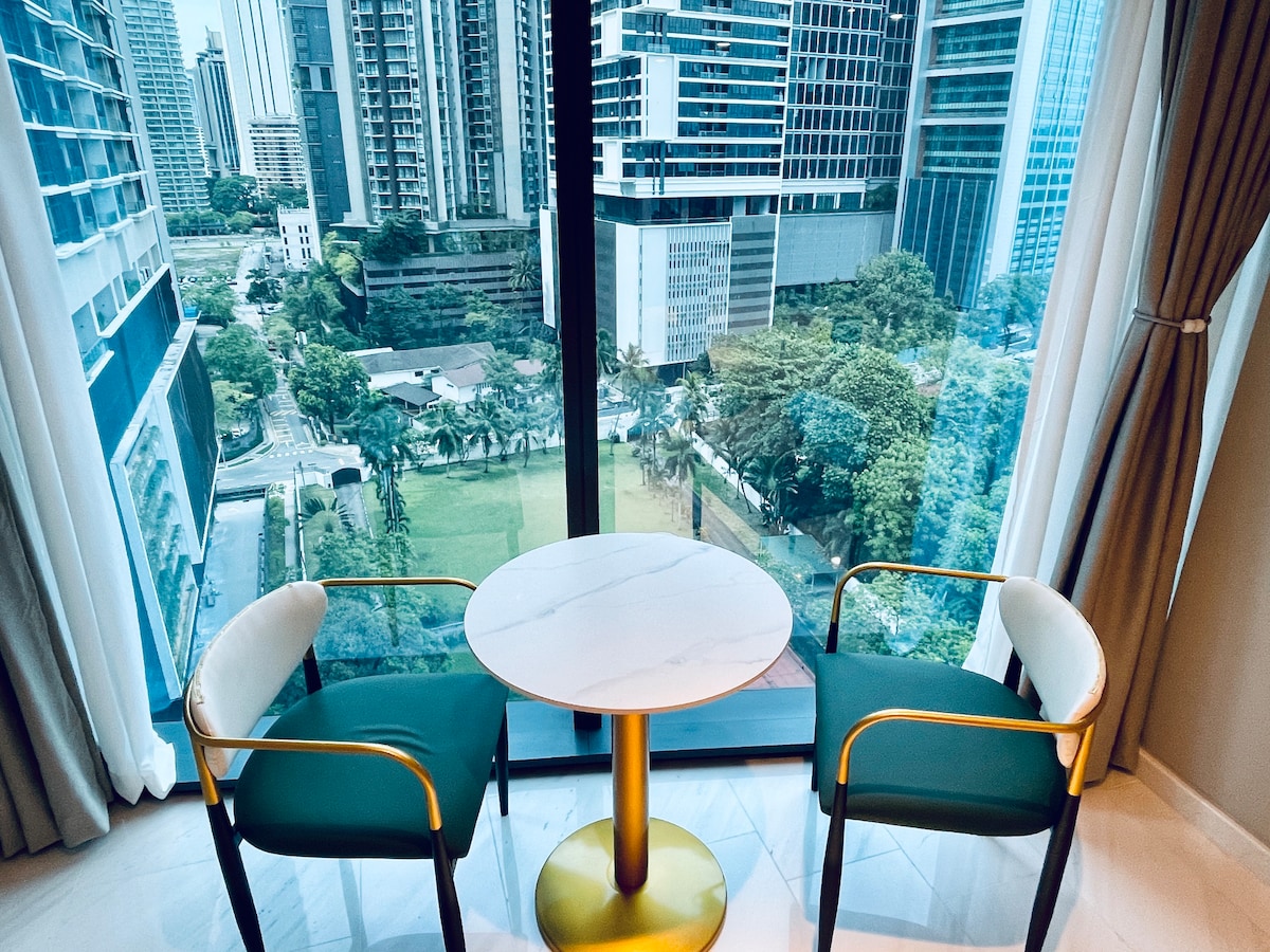 104219KLCC & infinity pool Eaton Residences by M@H