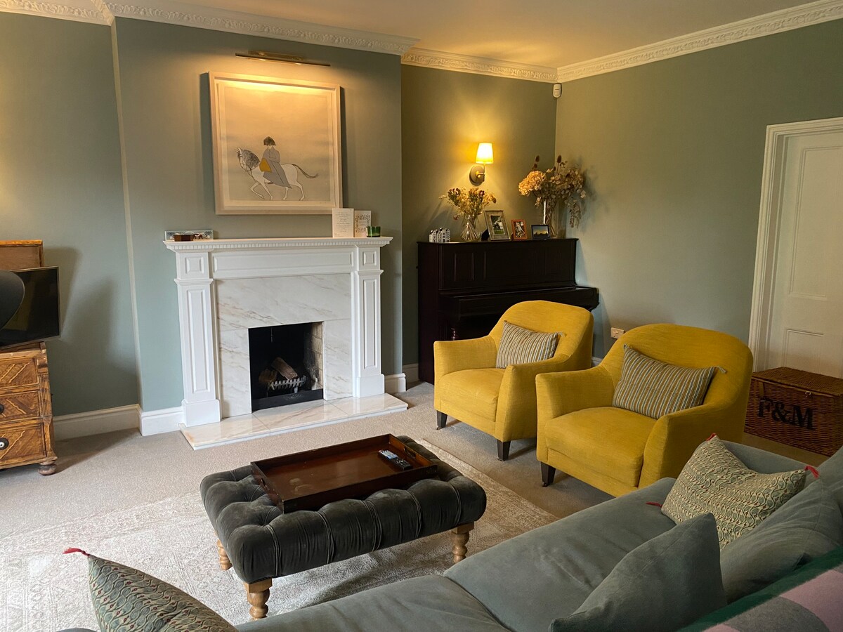 Elegant Georgian Grade II listed house - sleeps 8