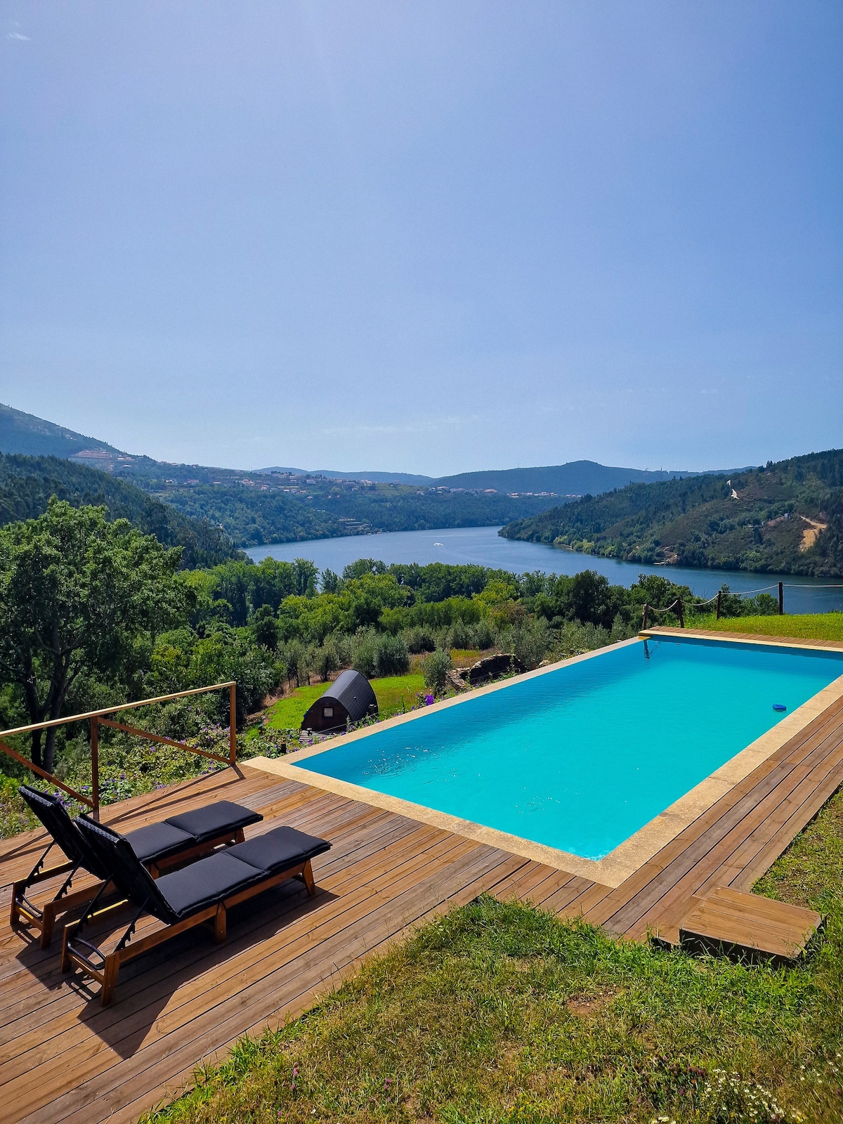 Writer's retreat by the Douro Valley