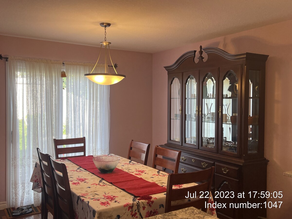 Comfortable  family home in Waterloo,ON