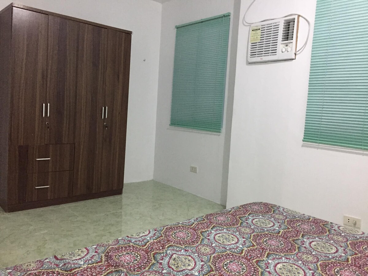 Fully Furnished Townhouse 4 Rent